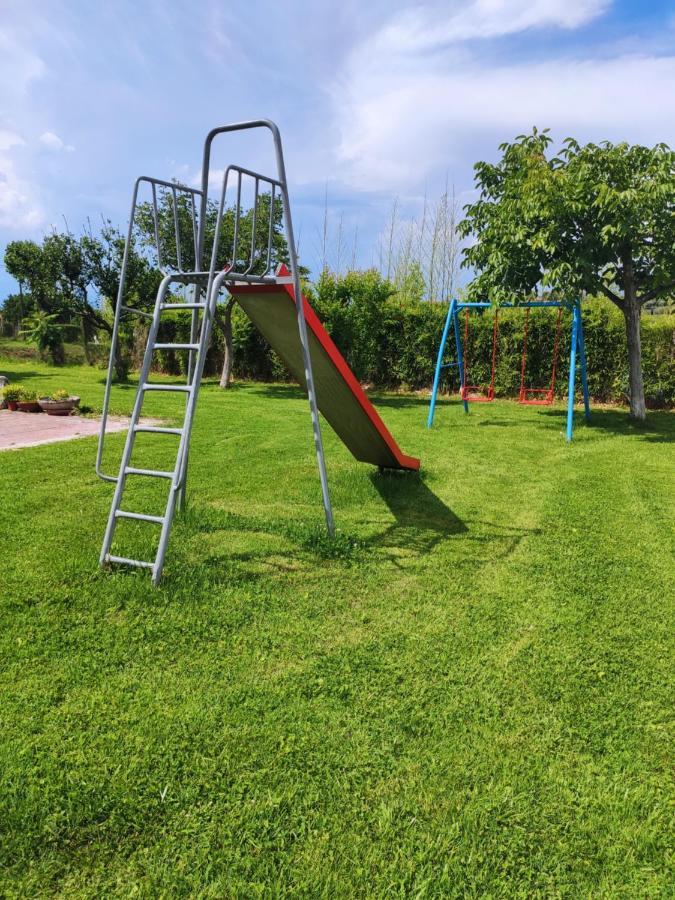 Sara Holiday Rentals Бардолино Экстерьер фото