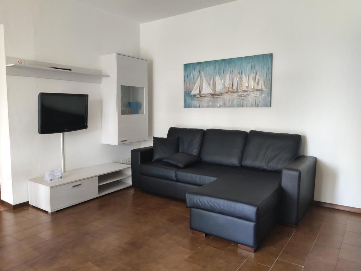 Sara Holiday Rentals Бардолино Экстерьер фото
