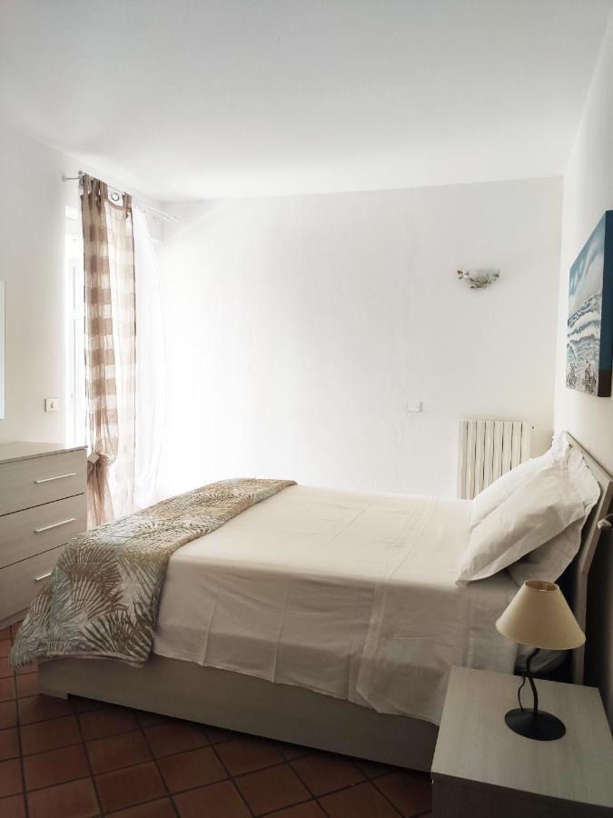 Sara Holiday Rentals Бардолино Экстерьер фото