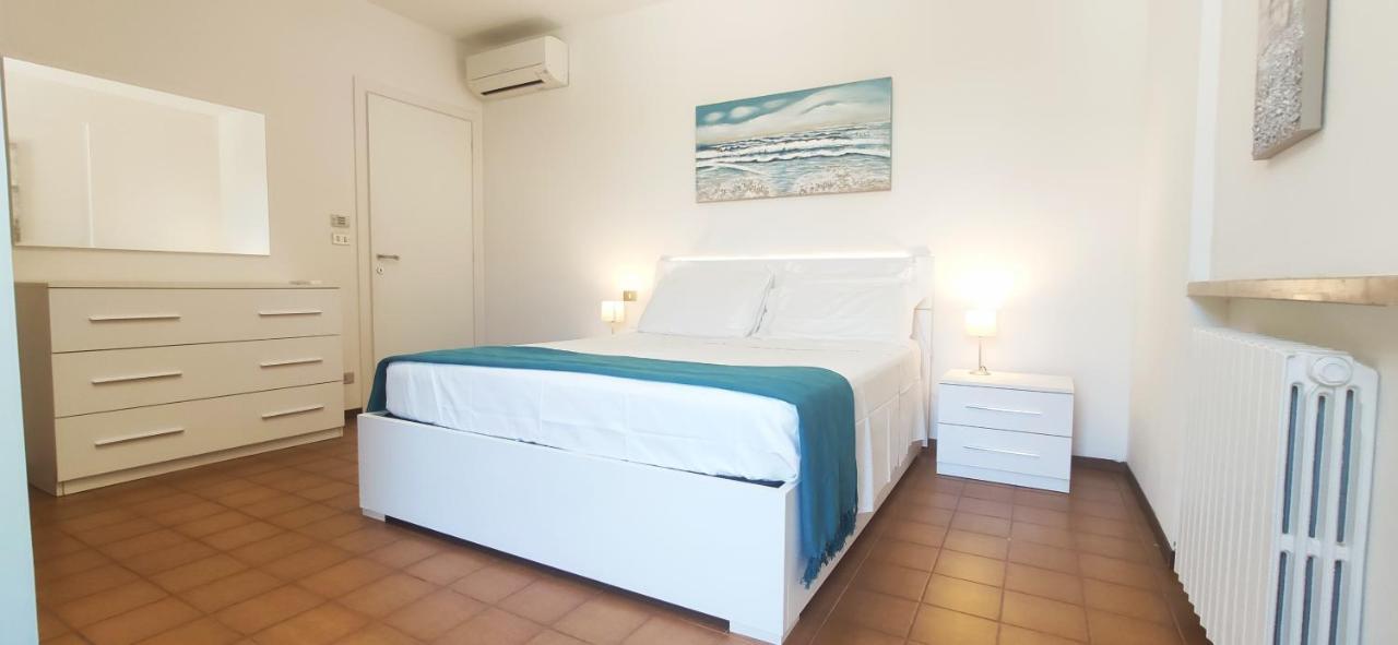 Sara Holiday Rentals Бардолино Экстерьер фото