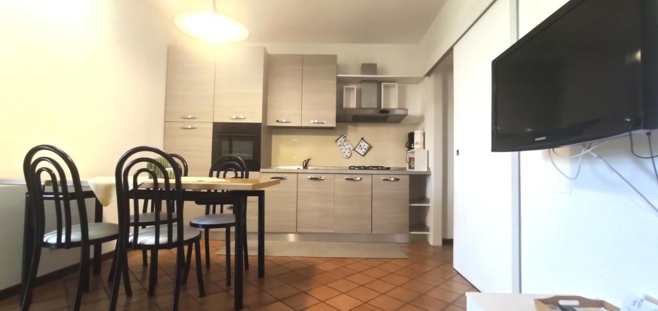 Sara Holiday Rentals Бардолино Экстерьер фото