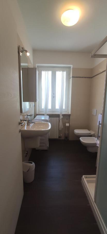 Sara Holiday Rentals Бардолино Экстерьер фото