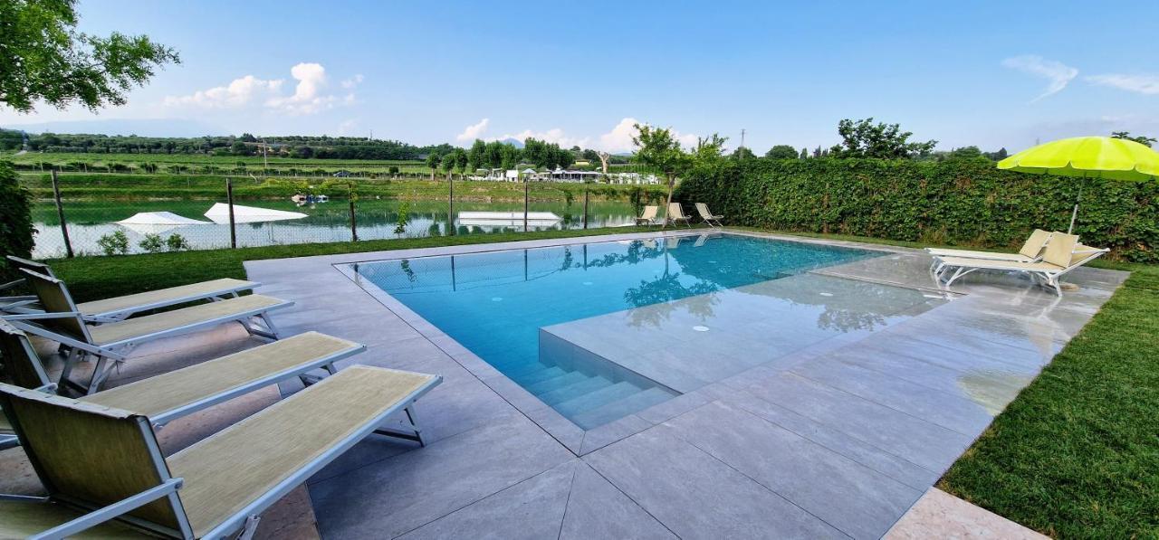 Sara Holiday Rentals Бардолино Экстерьер фото